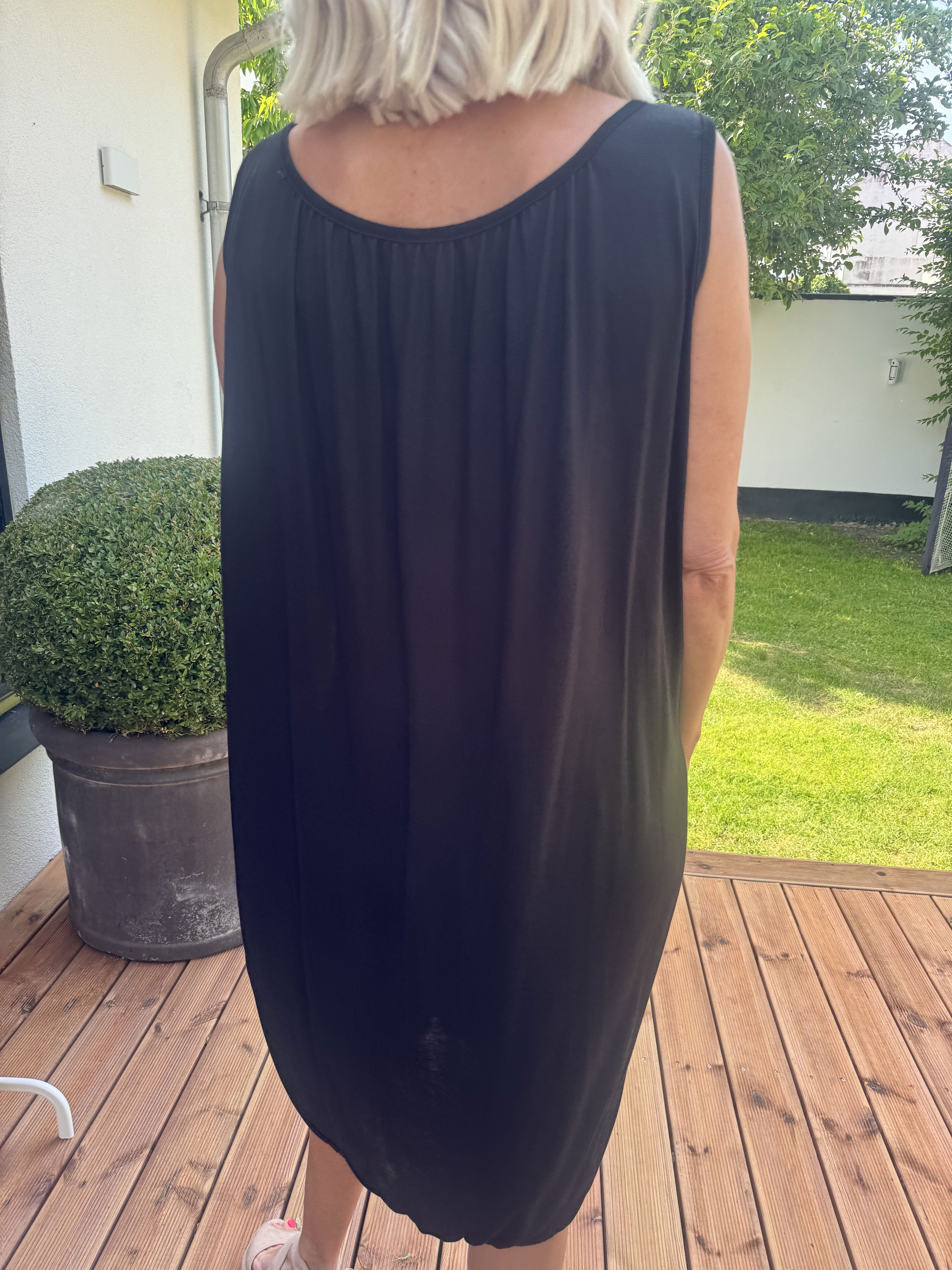 Miracle Sleeveless Dress - Basis kjole i viskose med elastik forneden